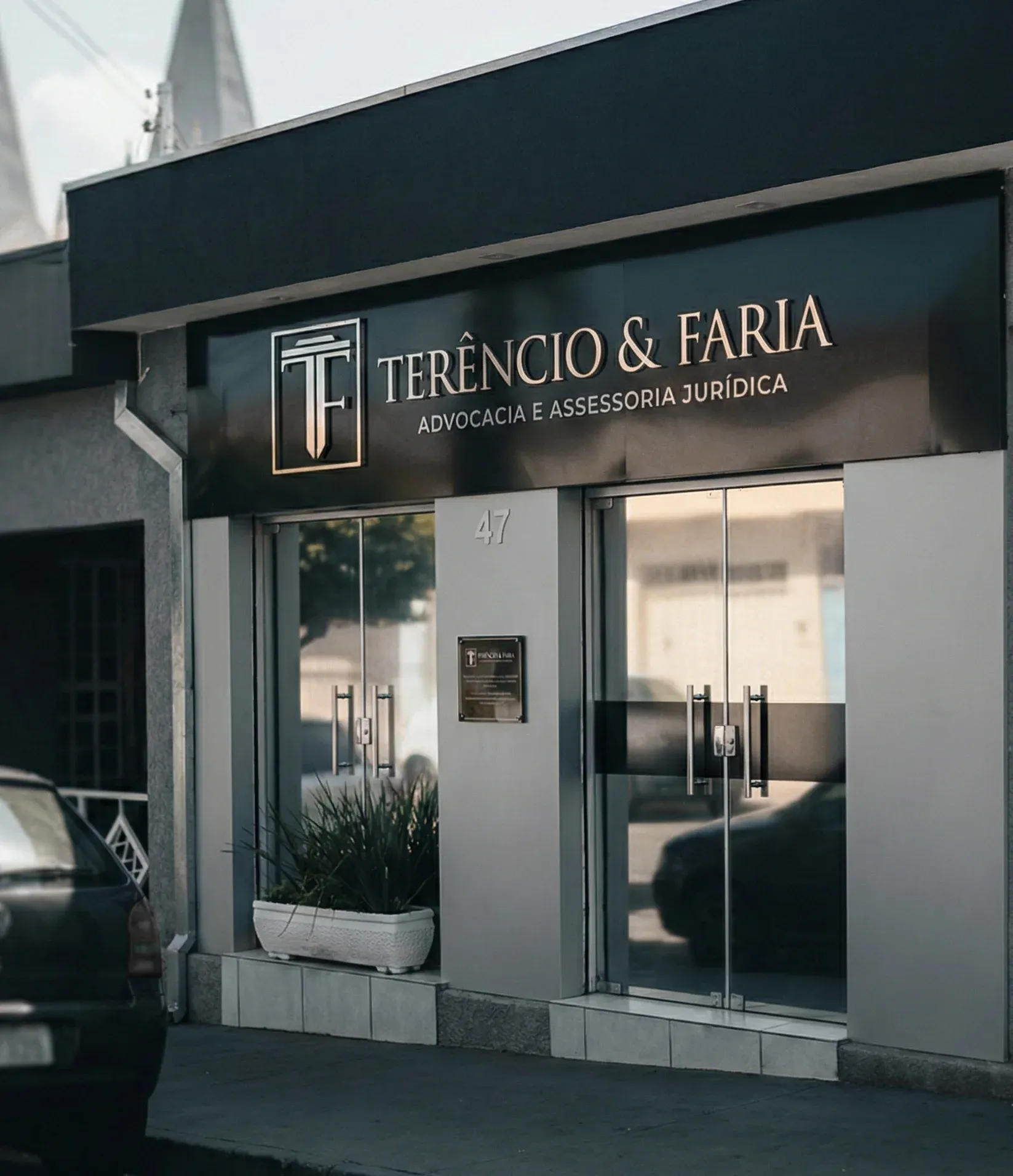 Fachada do Escritório Terêncio & Faria